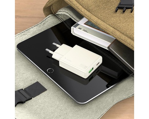 СЗУ Hoco N45 Biscuit PD30W+QC3.0 + Type-C to Lightning (00000071065_1)
